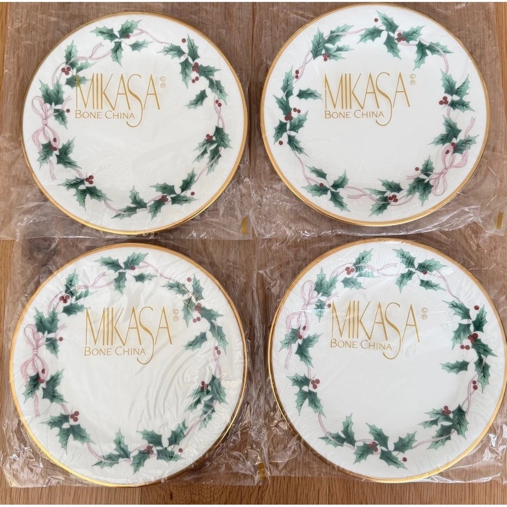 NIB 4x Mikasa Ribbon Holly 8" Salad Plates CAF03‎ Bone China Made in Japan